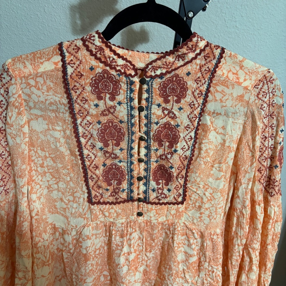Claudia Embroidered Babydoll Tunic - Picture 4 of 6